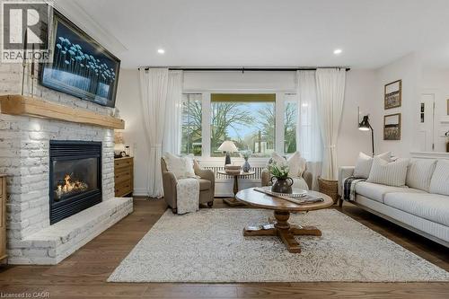 252 Shepherd Avenue, Cambridge, ON - Indoor Photo Showing Living Room With Fireplace