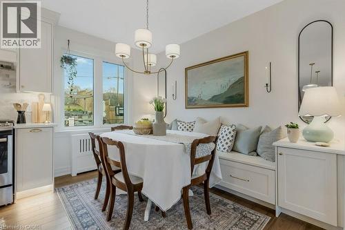 252 Shepherd Avenue, Cambridge, ON - Indoor Photo Showing Dining Room