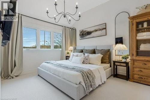 252 Shepherd Avenue, Cambridge, ON - Indoor Photo Showing Bedroom