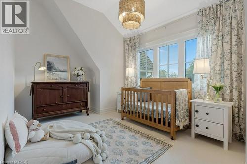 252 Shepherd Avenue, Cambridge, ON - Indoor Photo Showing Bedroom
