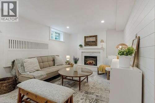 252 Shepherd Avenue, Cambridge, ON - Indoor Photo Showing Living Room With Fireplace