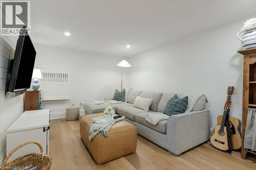 252 Shepherd Avenue, Cambridge, ON - Indoor Photo Showing Other Room