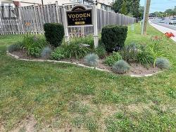 52 VODDEN COURT Brampton, ON L6V 2V7