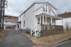 107, 107A, 107B - 107 PRINCE ARTHUR STREET Cornwall, ON K6H 4N6