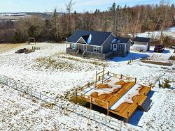 83 Old Cardigan Road Pisquid, PE C0A 1T0