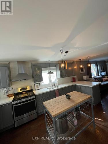 95 Langarth Street E, London South (South B), ON - Indoor
