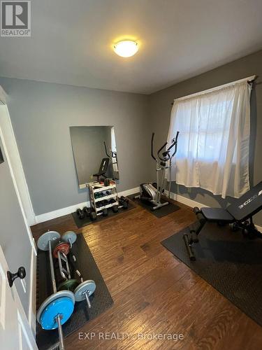 95 Langarth Street E, London South (South B), ON - Indoor Photo Showing Gym Room