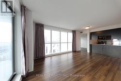 1502 - 50 TOWN CENTRE COURT Toronto, ON M1P 0A9