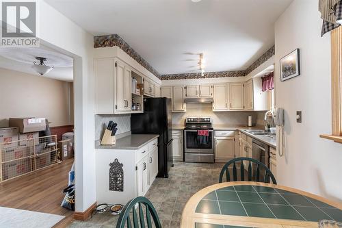 7 Golf Range Cres, Sault Ste. Marie, ON - Indoor Photo Showing Kitchen With Double Sink