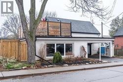 14 REGINALD Street Hamilton, ON L8P 3X9