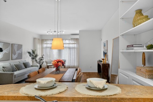 Cuisine - 105-275 Rue Upper Edison, Saint-Lambert, QC - Indoor