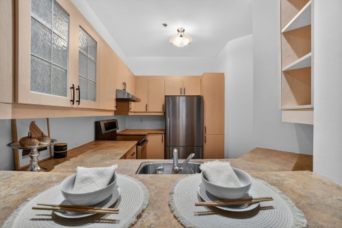 Cuisine - 105-275 Rue Upper Edison, Saint-Lambert, QC - Indoor Photo Showing Kitchen