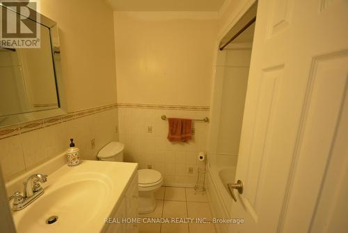 1463 Glen Rutley Circle, Mississauga, ON - Indoor Photo Showing Bathroom