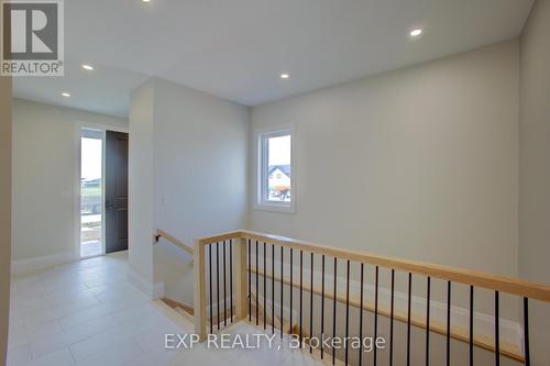 91 Bedell Drive, Mapleton, ON - Indoor Photo Showing Other Room