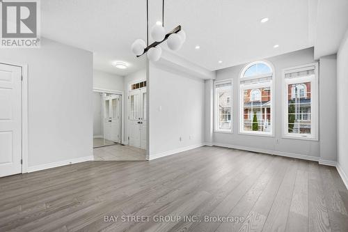 5 Tottenham Court, Markham, ON - Indoor Photo Showing Other Room
