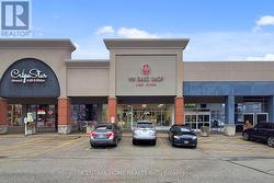 104 - 14800 YONGE STREET  Aurora, ON L4G 1N3