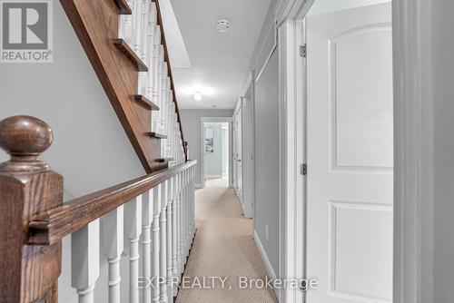 142 Hall Street, Richmond Hill, ON - Indoor Photo Showing Other Room