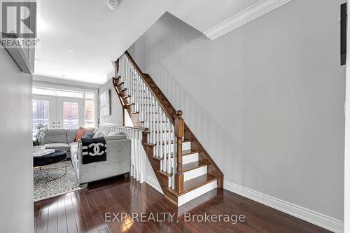 142 Hall Street, Richmond Hill, ON - Indoor Photo Showing Other Room