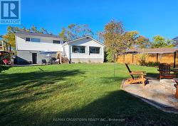 11 CASTLE DRIVE Barrie, ON L4N 1P7