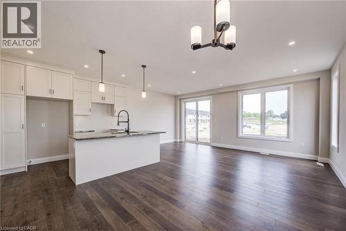 102 Thackeray Way, Harriston, ON - Indoor Photo Showing Kitchen