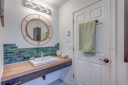 Salle de bains - 6973 Rue Champlain, Wentworth-Nord, QC - Indoor Photo Showing Bathroom