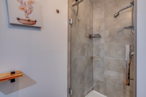 Salle de bains - 6973 Rue Champlain, Wentworth-Nord, QC - Indoor Photo Showing Bathroom