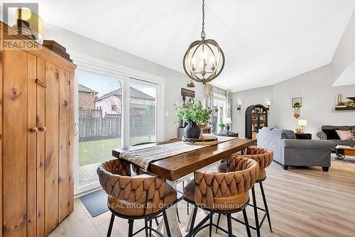7 Etherington Crescent, Hamilton, ON - Indoor Photo Showing Dining Room