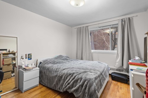Bedroom - 3342 Av. De La Falaise, Montréal (Côte-Des-Neiges/Notre-Dame-De-Grâce), QC - Indoor Photo Showing Bedroom