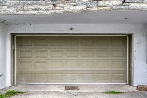 Garage - 3342 Av. De La Falaise, Montréal (Côte-Des-Neiges/Notre-Dame-De-Grâce), QC - Outdoor