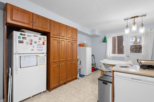 Kitchen - 3342 Av. De La Falaise, Montréal (Côte-Des-Neiges/Notre-Dame-De-Grâce), QC - Indoor Photo Showing Kitchen