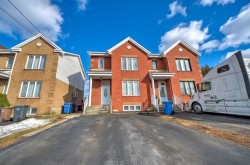 475 Rue Thérèse Brossard, QC J4W 3H1