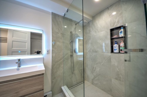 Salle de bains - 475 Rue Thérèse, Brossard, QC - Indoor Photo Showing Bathroom