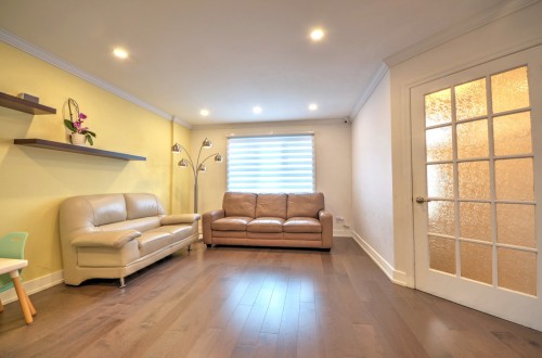 Salon - 475 Rue Thérèse, Brossard, QC - Indoor Photo Showing Other Room