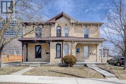 3 CANT AVENUE  Cambridge, ON N1S 2R5