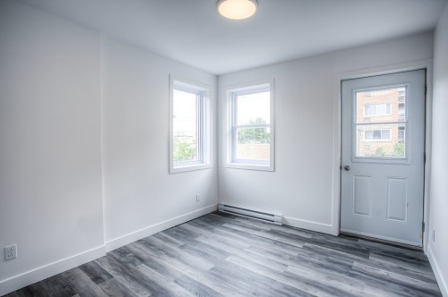 Chambre à coucher principale - 9-4570 Av. Walkley, Montréal (Côte-Des-Neiges/Notre-Dame-De-Grâce), QC - Indoor Photo Showing Other Room