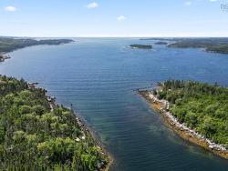 41 Blind Bay Drive Blind Bay, NS B3Z 4C1