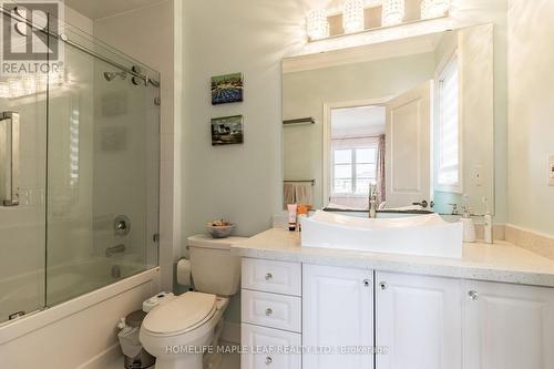 44 Herringbone Crescent, Brampton, ON - Indoor Photo Showing Bathroom