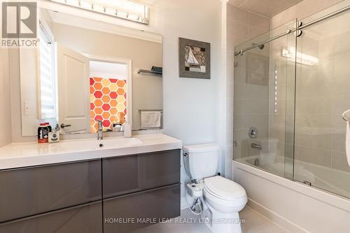 44 Herringbone Crescent, Brampton, ON - Indoor Photo Showing Bathroom