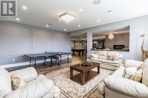 44 Herringbone Crescent, Brampton, ON - Indoor Photo Showing Living Room