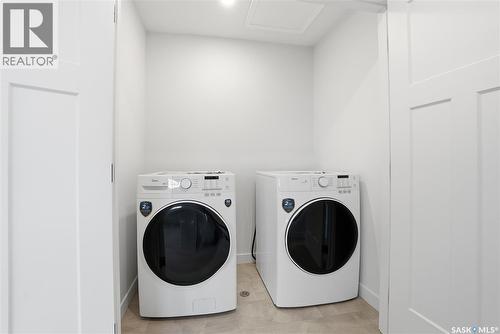 150 Haverstock Crescent, Saskatoon, SK - Indoor Photo Showing Laundry Room