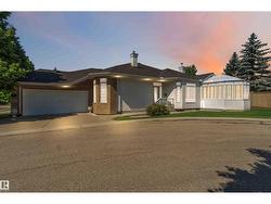 8 BUTTERWORTH PT NW  Edmonton, AB T6R 2S3