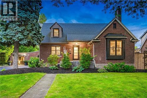 1390 Halifax Place, Burlington, ON - Outdoor