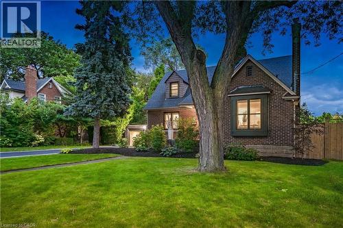 1390 Halifax Place, Burlington, ON - Outdoor