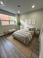 507 - 15 WALMER ROAD Toronto, ON M5R 2X1