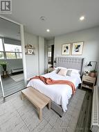 708 - 15 WALMER ROAD Toronto, ON M5R 2X1