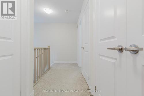 92 - 10 Birmingham Drive, Cambridge, ON - Indoor Photo Showing Other Room