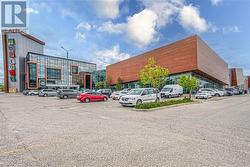 7250 KEELE STREET Vaughan, ON L4K 1Z8