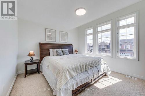 206 Brigadoon Drive, Hamilton, ON - Indoor Photo Showing Bedroom