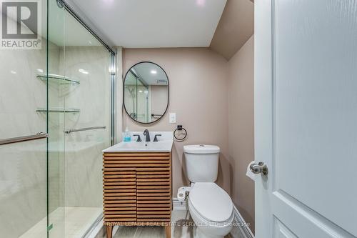 206 Brigadoon Drive, Hamilton, ON - Indoor Photo Showing Bathroom