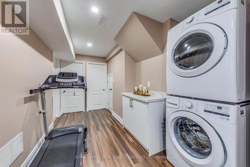 206 Brigadoon Drive, Hamilton, ON - Indoor Photo Showing Laundry Room